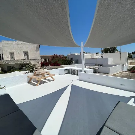 Casa de Férias Cycladic Rooftop House In The Heart Of Parikia *