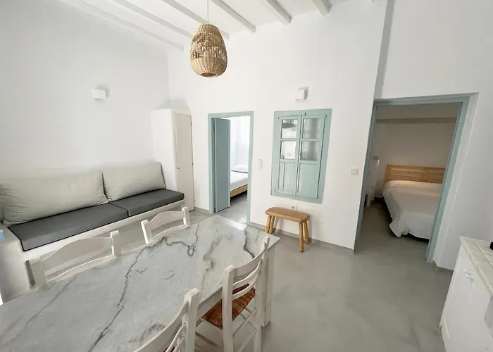 Cycladic Rooftop House In The Heart Of Parikia Ferienhaus