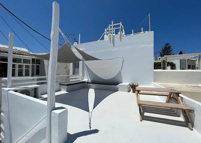 Semesterbostad Cycladic Rooftop House In The Heart Of Parikia *