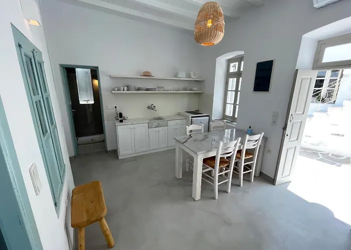 Semesterbostad Cycladic Rooftop House In The Heart Of Parikia Páros