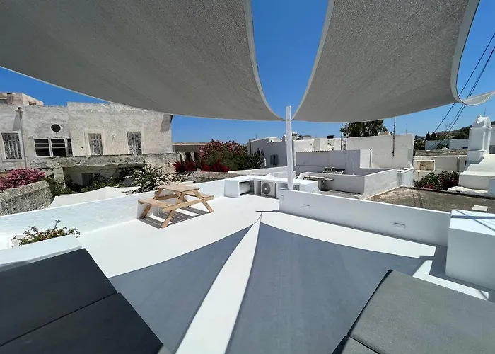 Semesterbostad Cycladic Rooftop House In The Heart Of Parikia *