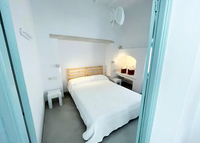 Cycladic Rooftop House In The Heart Of Parikia